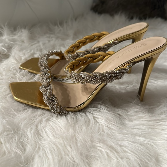 Gold Diamond Heels - Picture 3 of 3